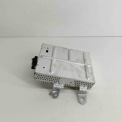 Amplificator de sunet TESLA MODEL Y 2022 OEM: 1507152-01-B foto
