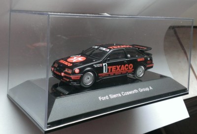 Macheta Ford Sierra RS500 Cosworth Texaco 1987 - Autoart Millenium 1/43 foto