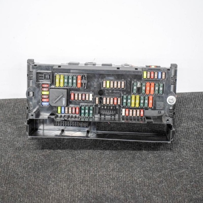 Panou de siguranțe BMW 7 F01, F02 2014 OEM: 9252816 10584018