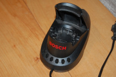 Incarcator filetanta / masina de insurubat Bosch 11.7v 800mA model 2607225489 foto