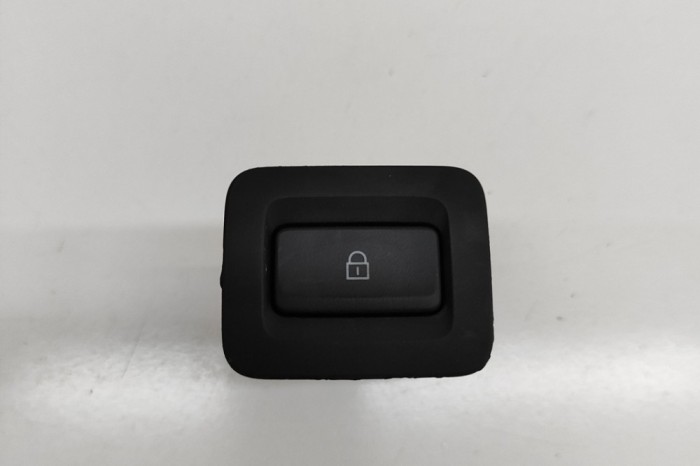 Comutator &icirc;nchidere centralizată MAZDA CX-30 DM 2023 OEM: VA56-66-660 | 29509400