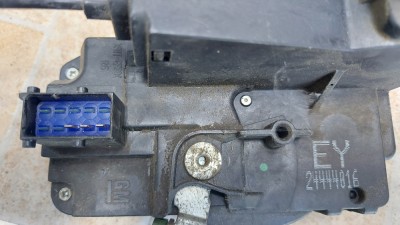 Broască ușă față dreapta Opel Astra G foto