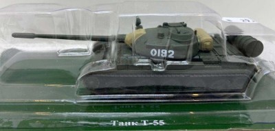 Macheta tanc T-55, verde 1/60 foto