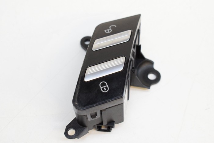 Comutator MERCEDES-BENZ S W221 2012 OEM: A2218213151 11384224