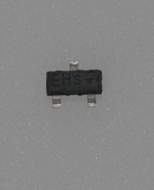 SMD DIODA SOT23 BCW66H INFINEON foto