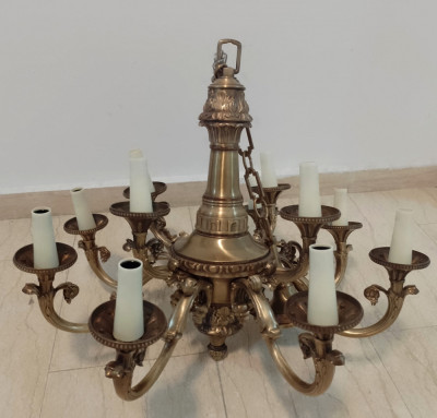 Spectaculos candelabru de dimensiuni impresionante din bronz masiv foto