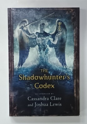THE SHADOWHUNTER &amp;#039;S CODEX , as compiled by CASSANDRA CLARE and JOSHUA LEWIS , 2015 foto