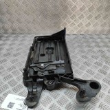 Suport Baterie VW Passat B8 3G2 2015-Prezent 5Q0915321H Original Vw