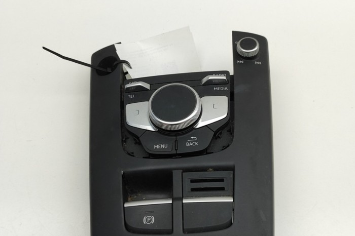 Buton de control navigație AUDI A3 Sportback 8VA, 8VF 2018 OEM: 8V0919614BB,8V19272225C 30824576