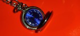 Ceas de buzunar cu capac si lantisor quartz - PICADOR- - functioneaza perfect atentie diametrul 26.5 mm