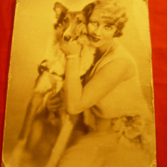 Fotografie veche -inc.sec.XX - Femeie cu caine , dim.= 13x 16,5cm