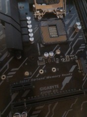 placa de baza pc DEFECTA GIGABYTE Z37Z0P D3 , nu se alimenteaza