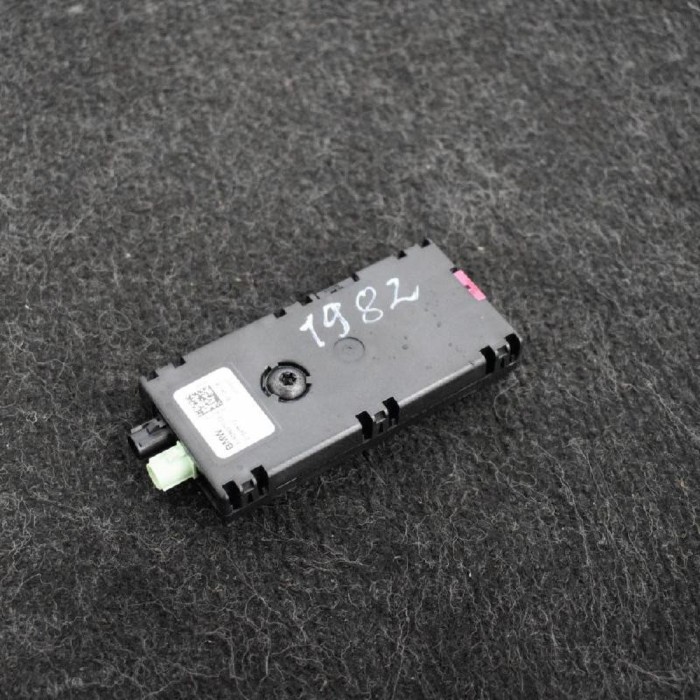 Amplificator de antena BMW 2 Active Tourer F45 2014 OEM: 9286370 2641206