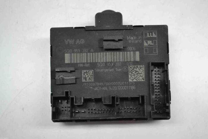 Modul de control ușă dreapta față AUDI A3 8V1, 8VK 2012 OEM: 5Q0959392A 2358661