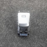 Buton fr&acirc;nă de m&acirc;nă MERCEDES-BENZ GLC X253, C253 2018 OEM: A2059051516 10807341
