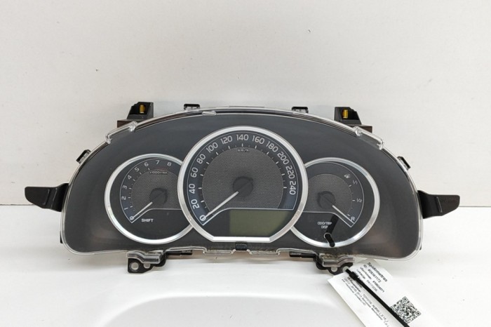 Ceas de bord TOYOTA AURIS _E18_ 2013 OEM: 83800-0ZU20,MB157550-8235 28361172