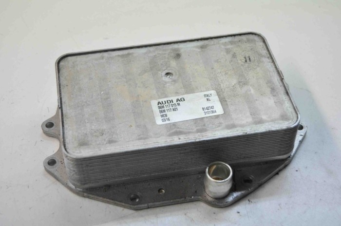 Răcitor de ulei AUDI A5 F53 2017 OEM: 06M117015M
