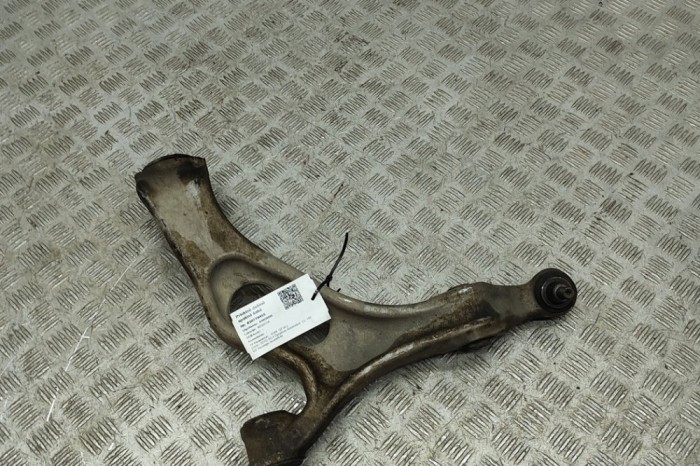 Braț inferior dreapta față AUDI Q7 4L 2014 OEM: 7L8407152K 30779455