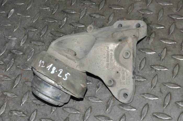 Suport cutie de viteze AUDI A6 4F2, C6 2007 OEM: 4b0399151m,4f0399113b 11783431