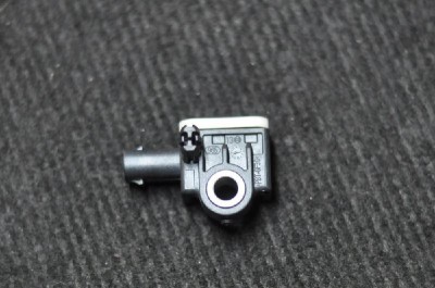 Senzor de impact st&amp;acirc;nga spate AUDI A6 4F2, C6 2011 OEM: 4F0959643C 1656998 foto