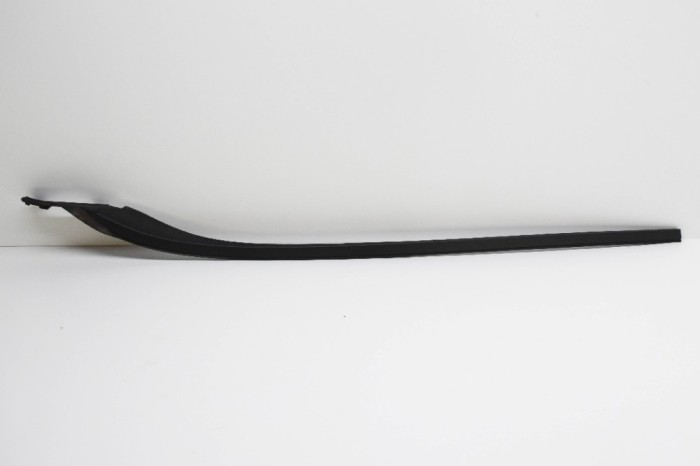 Ornament vertical parbriz st&acirc;nga VOLVO S60 II 2013 OEM: 31335864 | 11410397