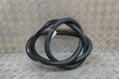 Garnitura ușă dreapta spate CITRO&amp;Euml;N C4 III BA_, BB_, BC_ 2021 OEM: 9833317680 | 28859703 foto