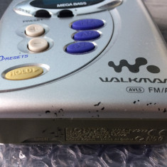 WALKMAN SONY FM/AM WM-FX277 SEMIFUNCTIONAL DIN 2001.CITITI VA ROG DESCRIEREA!