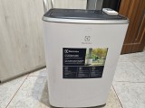 Vand aparat de aer conditionat mobil Electrolux EXP34U338HW, 12000 BTU, Clasa A
