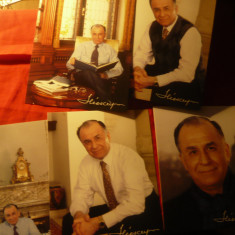 Set 5 Fotografii electorale cu Presedintele Ion Iliescu ,dim.= 16x20,5cm