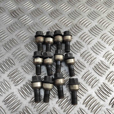 Set prezoane roata PORSCHE MACAN DKN 2021 OEM: WHT006978 31539525 foto