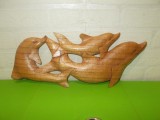 Cumpara ieftin Compozitie cu DELFINI - superba SCULPTURA in LEMN , basorelief 37 cm