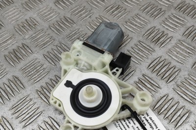 Motor macara geam ușă dreapta spate AUDI Q4 SUV F4B 2023 OEM: 4K0959881 28617475 foto