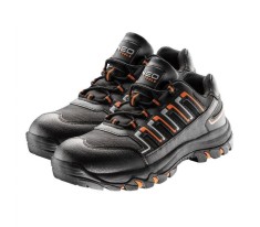 Bocanci de lucru, 42