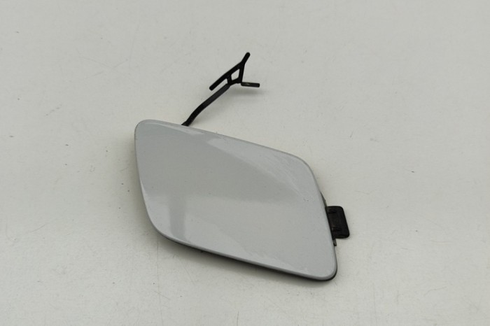 Capac c&acirc;rlig de remorcare bara de protecție față AUDI A6 C8 Avant 4A5 2024 OEM: 4K0807241A 31317645