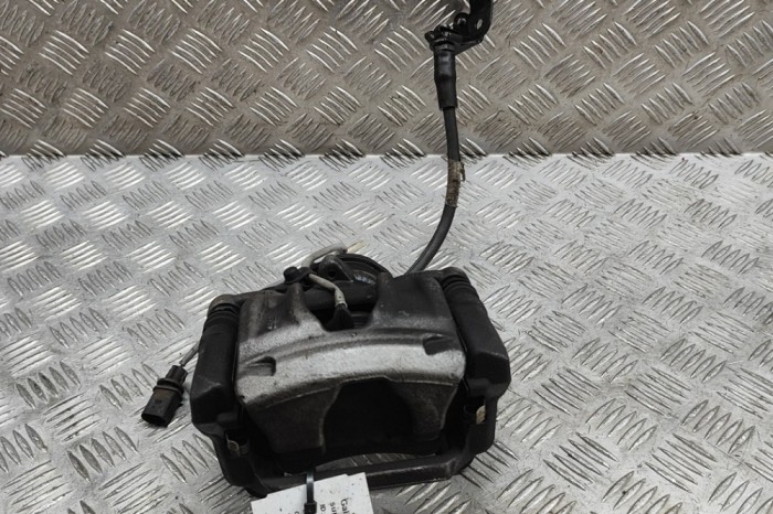 Etrier de fr&acirc;nă dreapta spate AUDI Q5 FY 2021 OEM: Off-road | 28280362