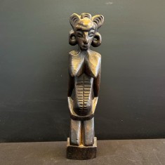 Statuetă decorativă din lemn &ndash; China (23,5 cm)