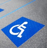 Parcare pentru persoanele cu handicap marcaj cu vopsea