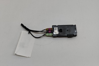 Amplificator de antena BMW 3 F30, F80 2017 OEM: 9231179 | 31541334 foto