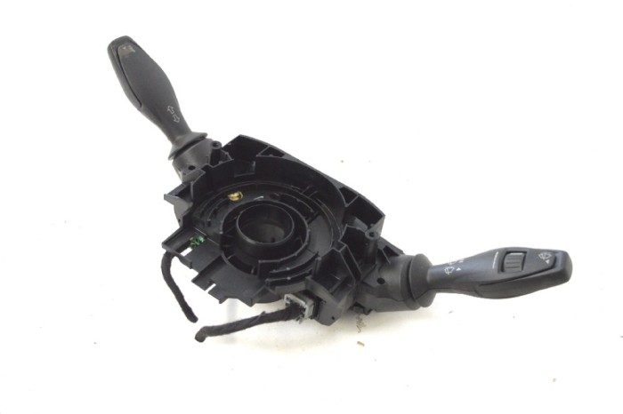 Maneta semnalizare ștergătoare FORD ECOSPORT 2016 OEM: 8A6T-13335-BC,CN15-13N064-BB 11403051