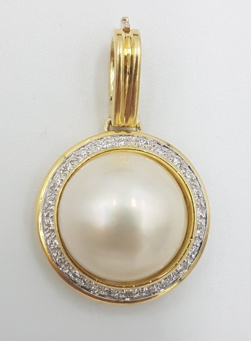 Superb pandantiv aur 18 k,diamante ,perla naturala de culutra Mabe Ptera Penguin