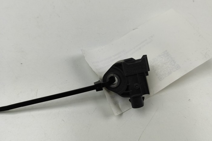 Senzor de impact st&acirc;nga față PORSCHE PANAMERA 971 2018 OEM: 4N0959651D 30640102
