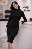 Cumpara ieftin Rochie scurta neagra din catifea cu buzunare