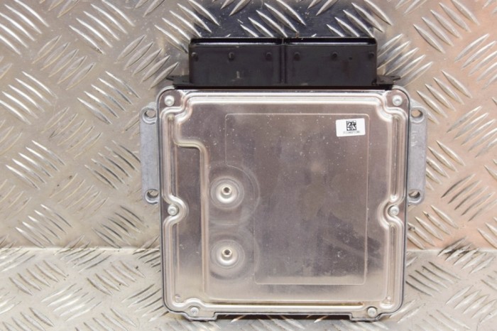 Unitate de control motor JAGUAR E-PACE X540 2020 OEM: KK72-12C520-FBC,0281036384,1039T37122 11817336