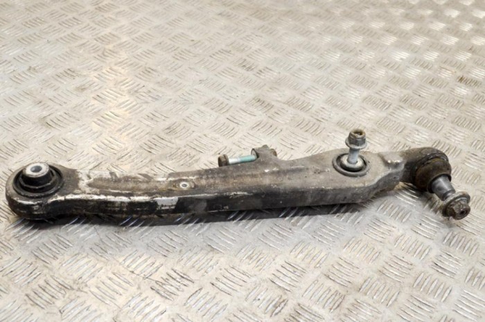 Braț inferior dreapta față AUDI A8 D3 4E2, 4E8 2003 OEM: 4E0407155C 13932762