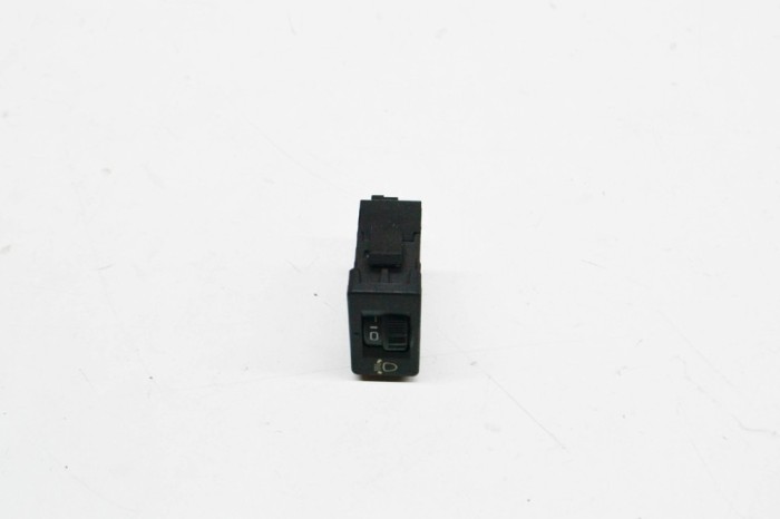 Comutator de reglare &icirc;nălțime faruri PEUGEOT 3008 2014 OEM: 96366692XT 13955662