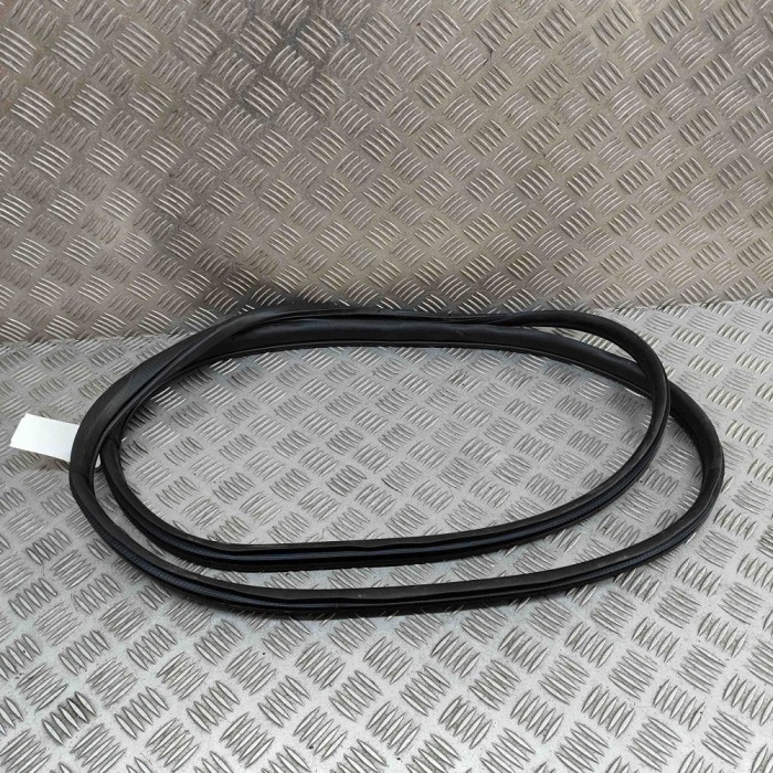 Garnitura ușă dreapta față MAZDA CX-5 KF 2022 OEM: KB7W58760A