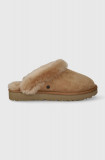 UGG papuci din piele &icirc;ntoarsă W CLASSIC slipPER II culoarea maro, 1130876 CHE