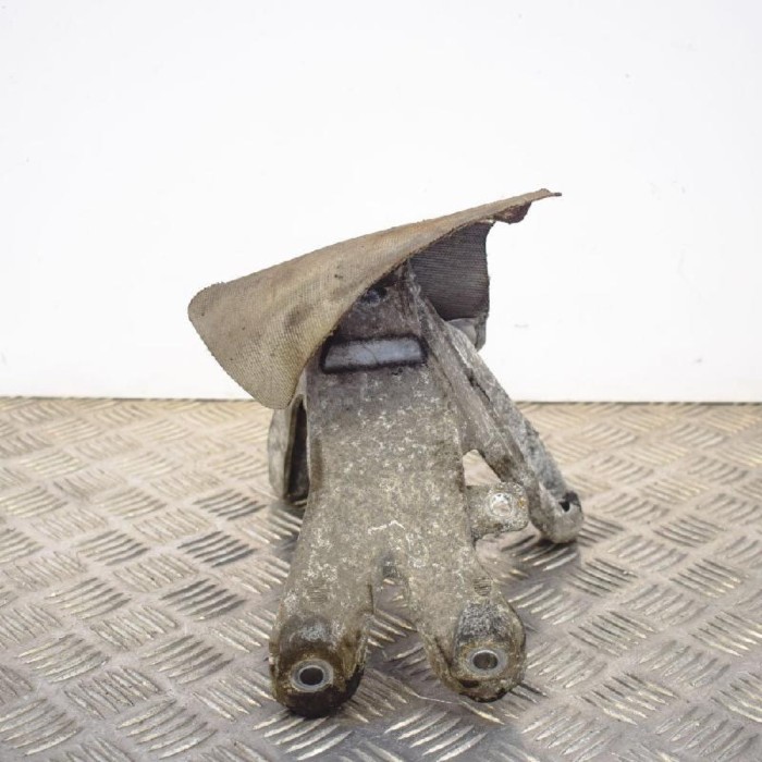 Suport motor dreapta AUDI A4 8K2, B8 2010 OEM: 8K0199308A 2756412
