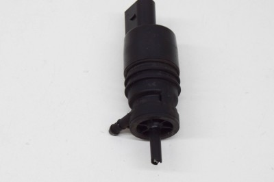 Motor rezervor lichid de parbriz BMW 7 F01, F02 2012 OEM: 132640-11,3240479,6934160 11755285 foto