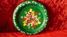 FARFURIE DE LEMN PICTAT D=22 cm.